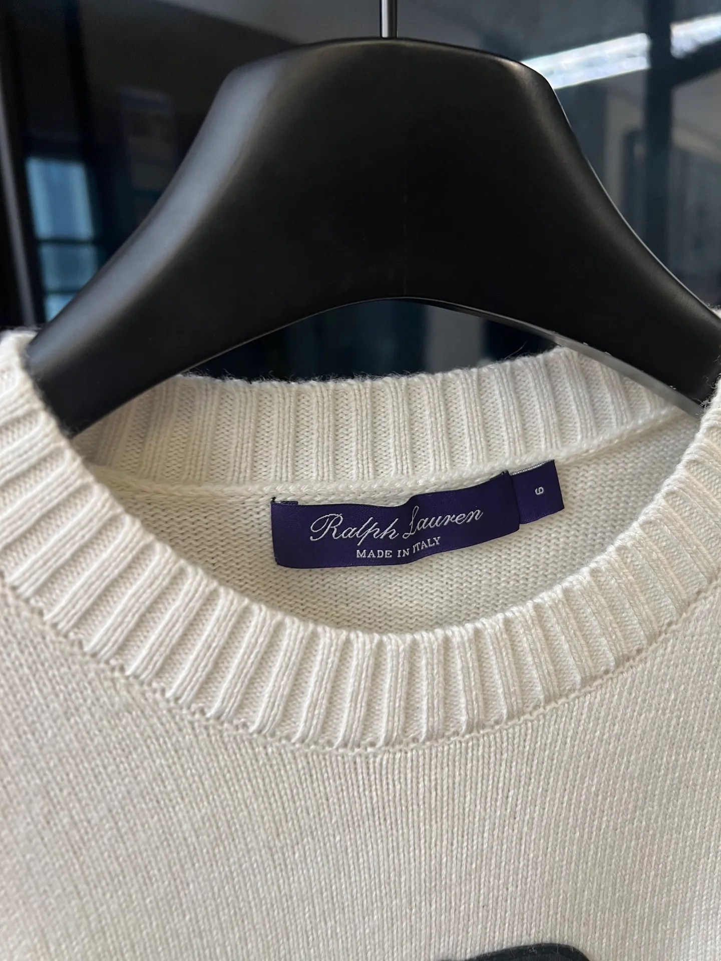 P430 [next day] Rah Lauren/Raff classic bear wool round-neck pullover sweater (white) High-end customized wool blended yarn fabric 90% wool 10% cashmere material Skin-friendly, delicate, soft and comfortable One-piece back-shoulder gathers Size: s m l Detailed sizes can be found in Figure 9